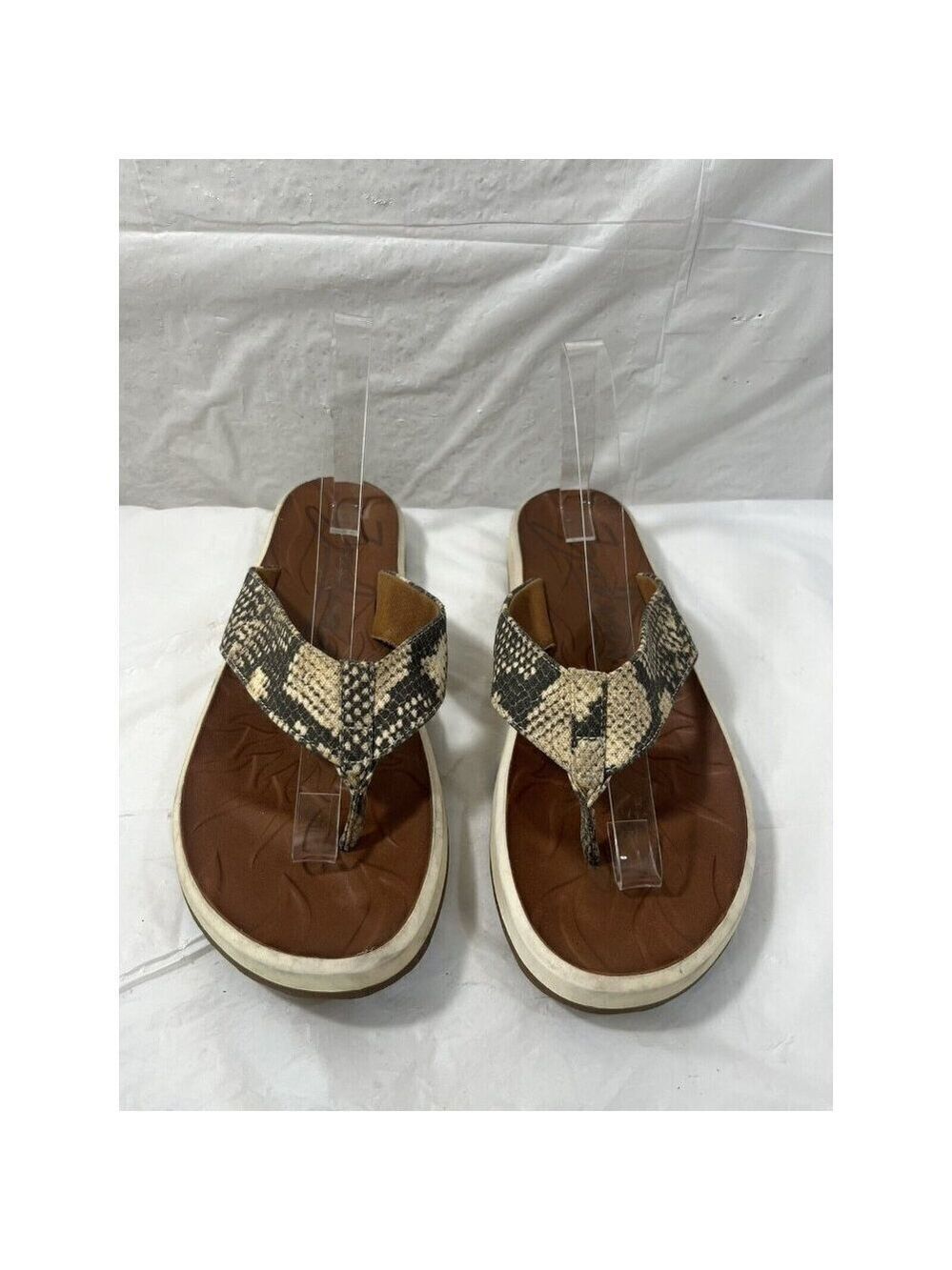 Zodiac Sunny Flip-Flop Sandals Size 9